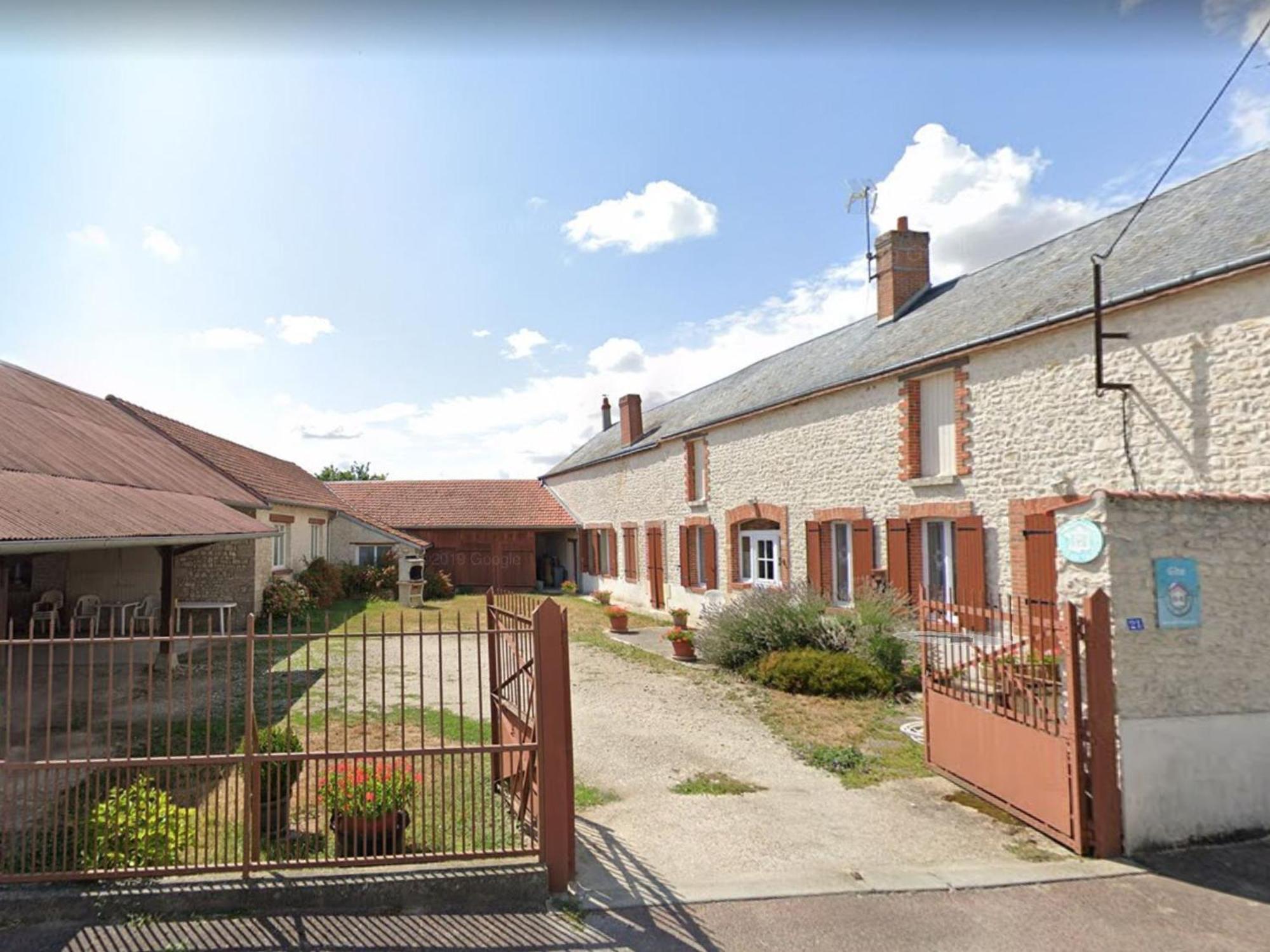 Charmante Longere Gatinaise - Cour Et Jardin Clos, Proche Paris Et Orleans - Fr-1-590-73 Sceaux-du-Gatinais Экстерьер фото